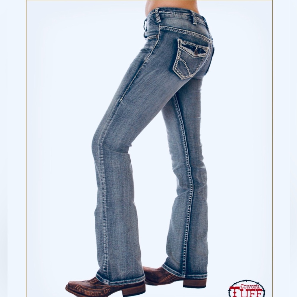 NWOT Cowgirl Tuff Cookie Cream Bootcut Jeans